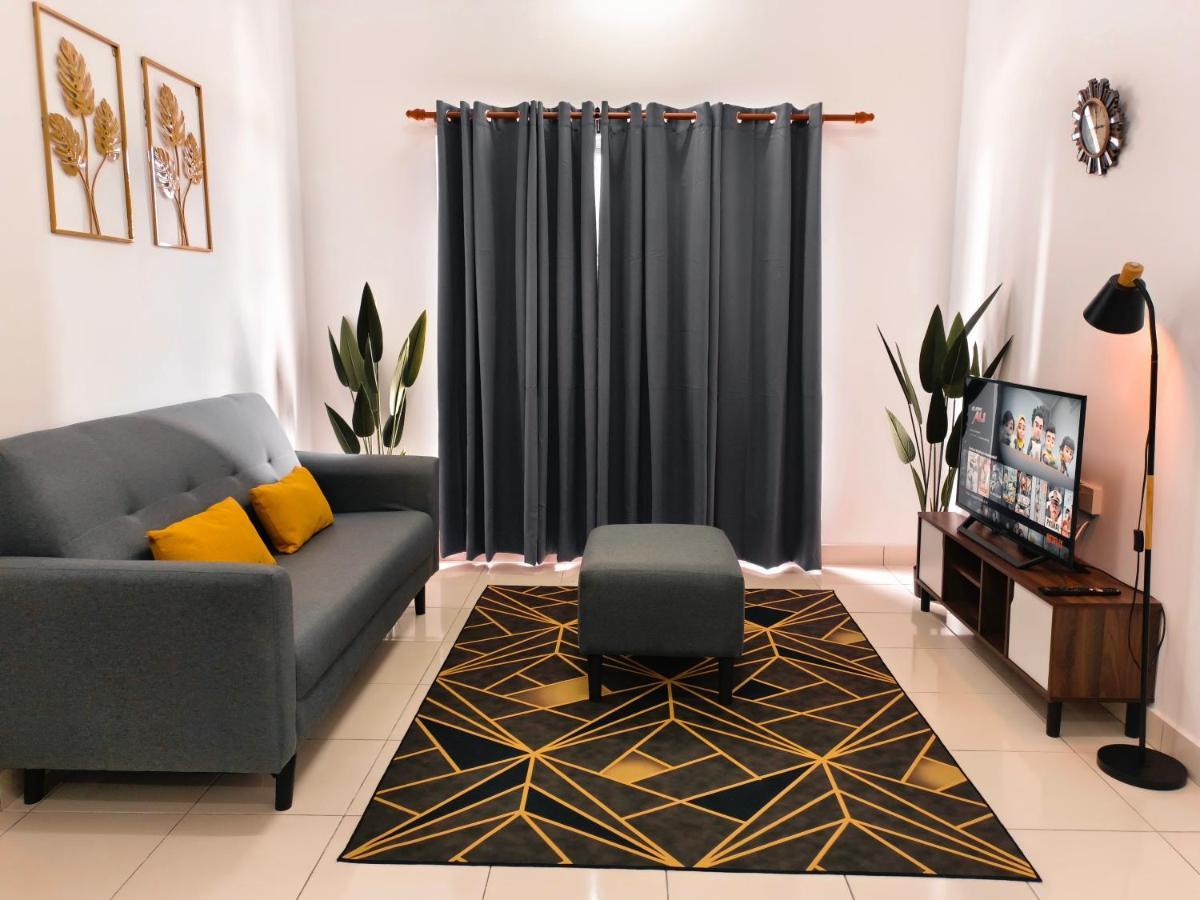 Klia Airport Homestay 10 Sepang Zewnętrze zdjęcie